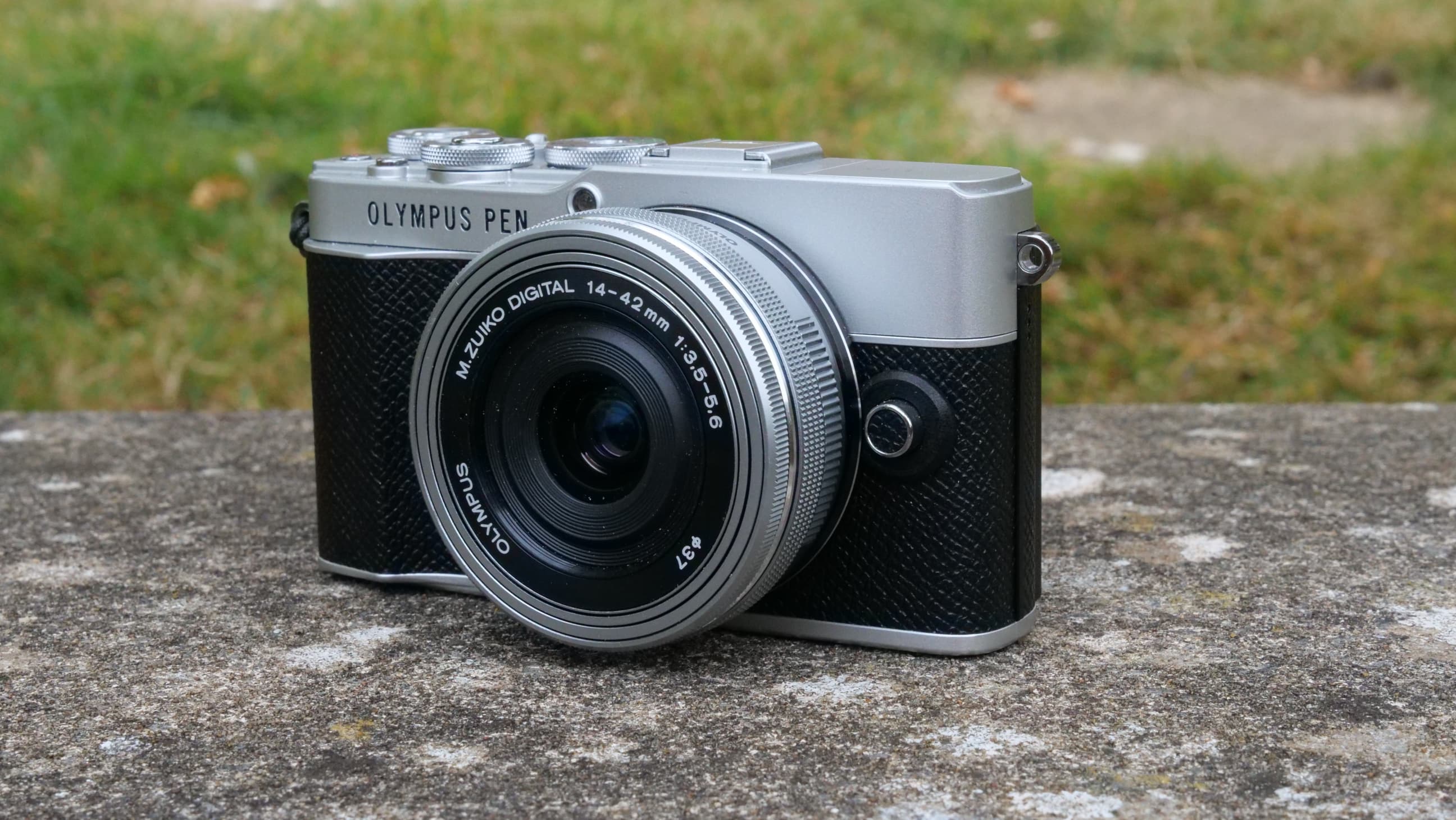 Olympus PEN E-P7 Review - Fotovolo