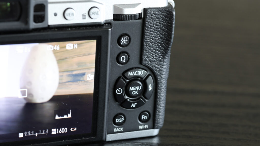 Fujifilm X30